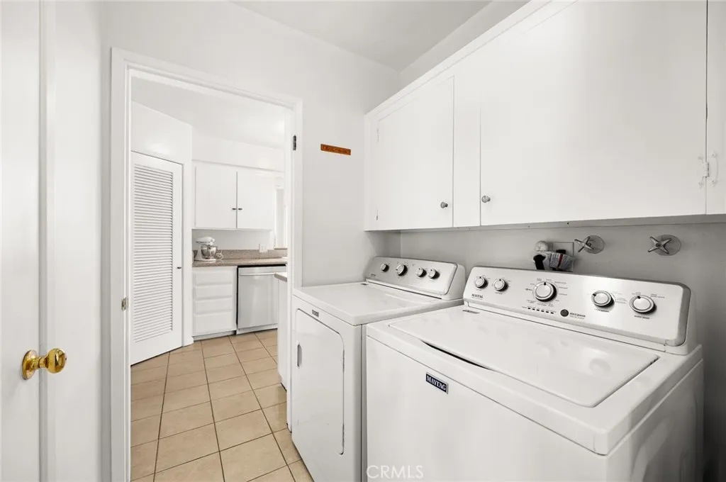 1481 E Algrove St, Covina, California 91724 home-pic-13